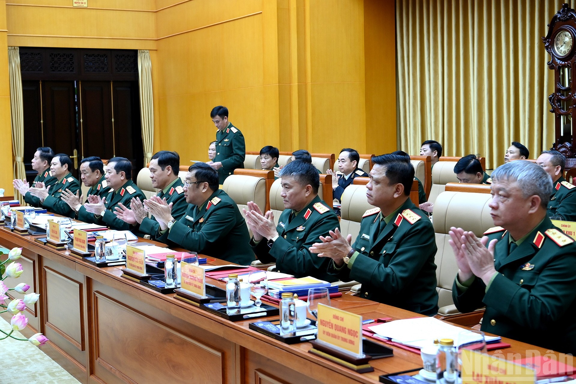 ndo_br_a7-bnd-0192.jpg