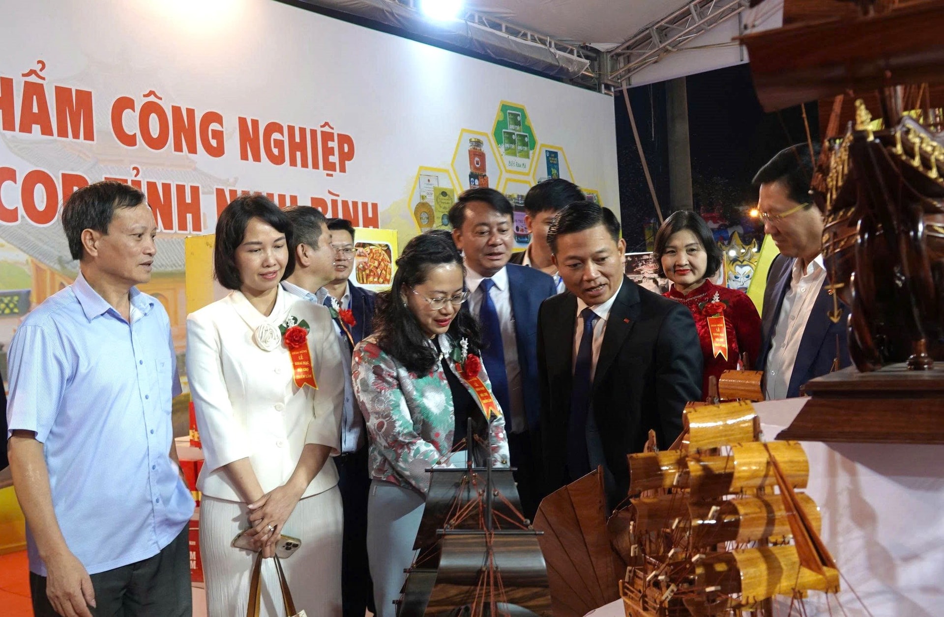 hoi_cho_cong_thuong_5.jpg