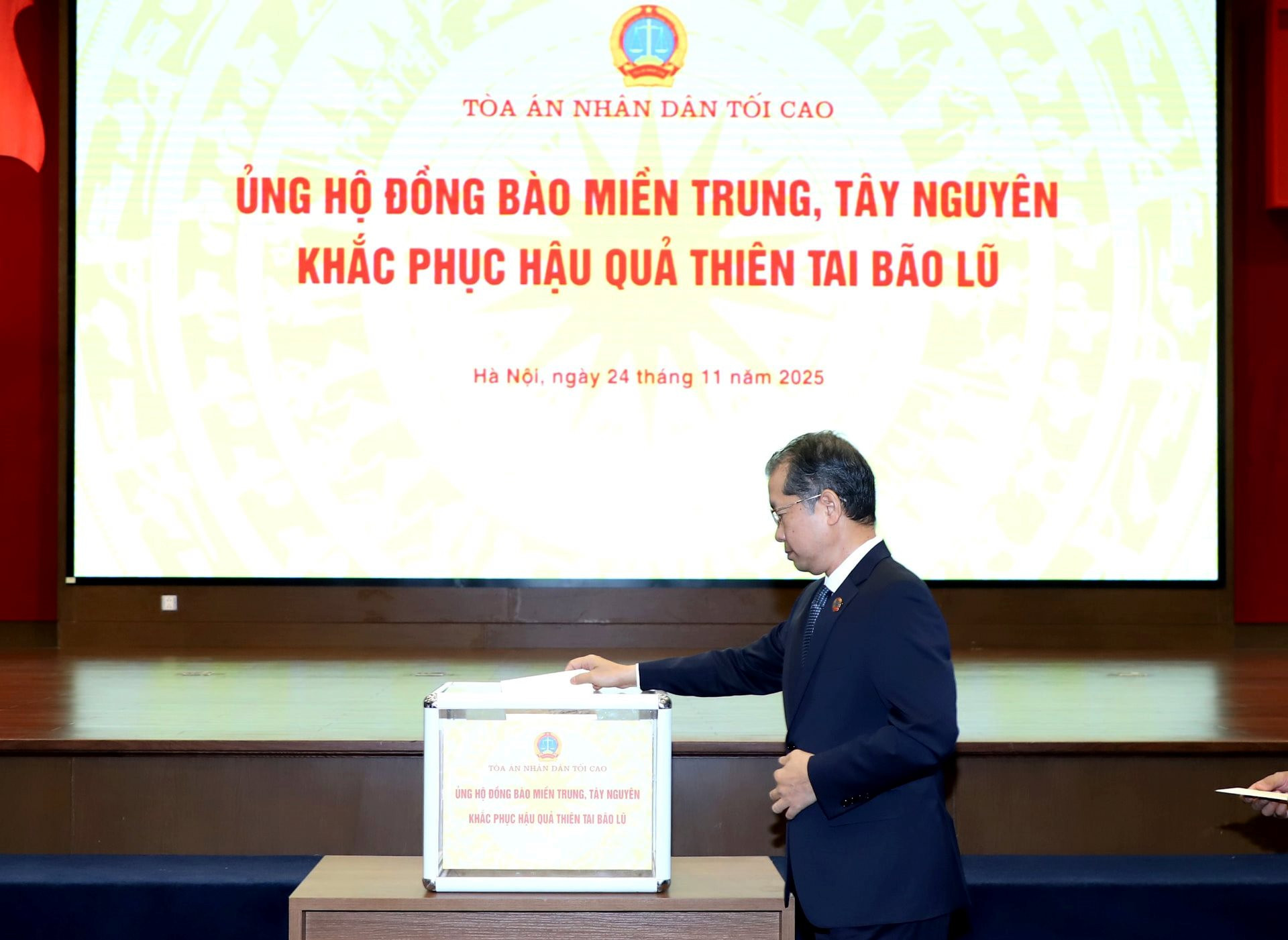 tandtc-ung-ho-2-.jpg