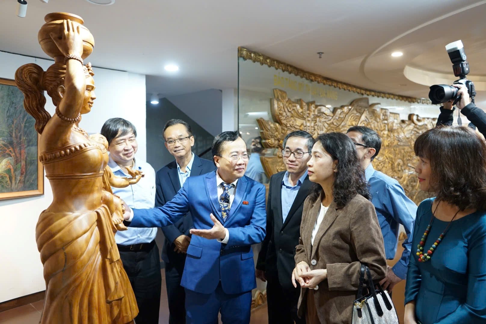 5-12-nghe-thuat10.jpg