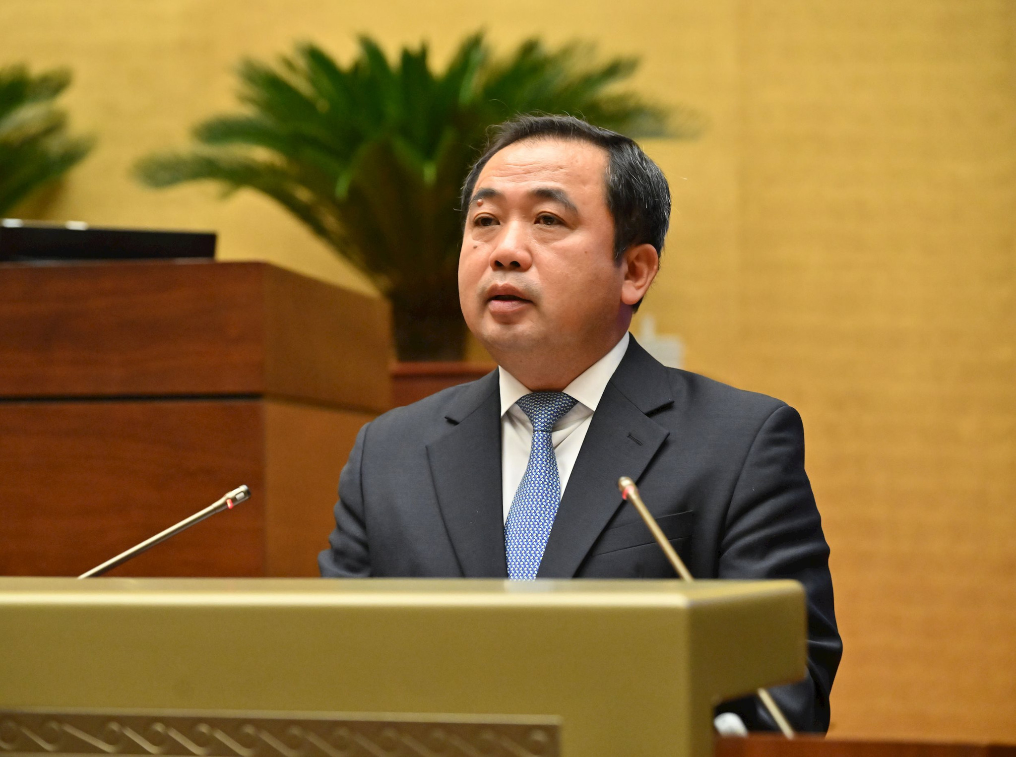bo-truong-bo-nong-nghiep-va-moi-truong-tran-duc-thang-giai-trinh-lam-ro-mot-so-van-de-dbqh-neuvqk_1782.jpg