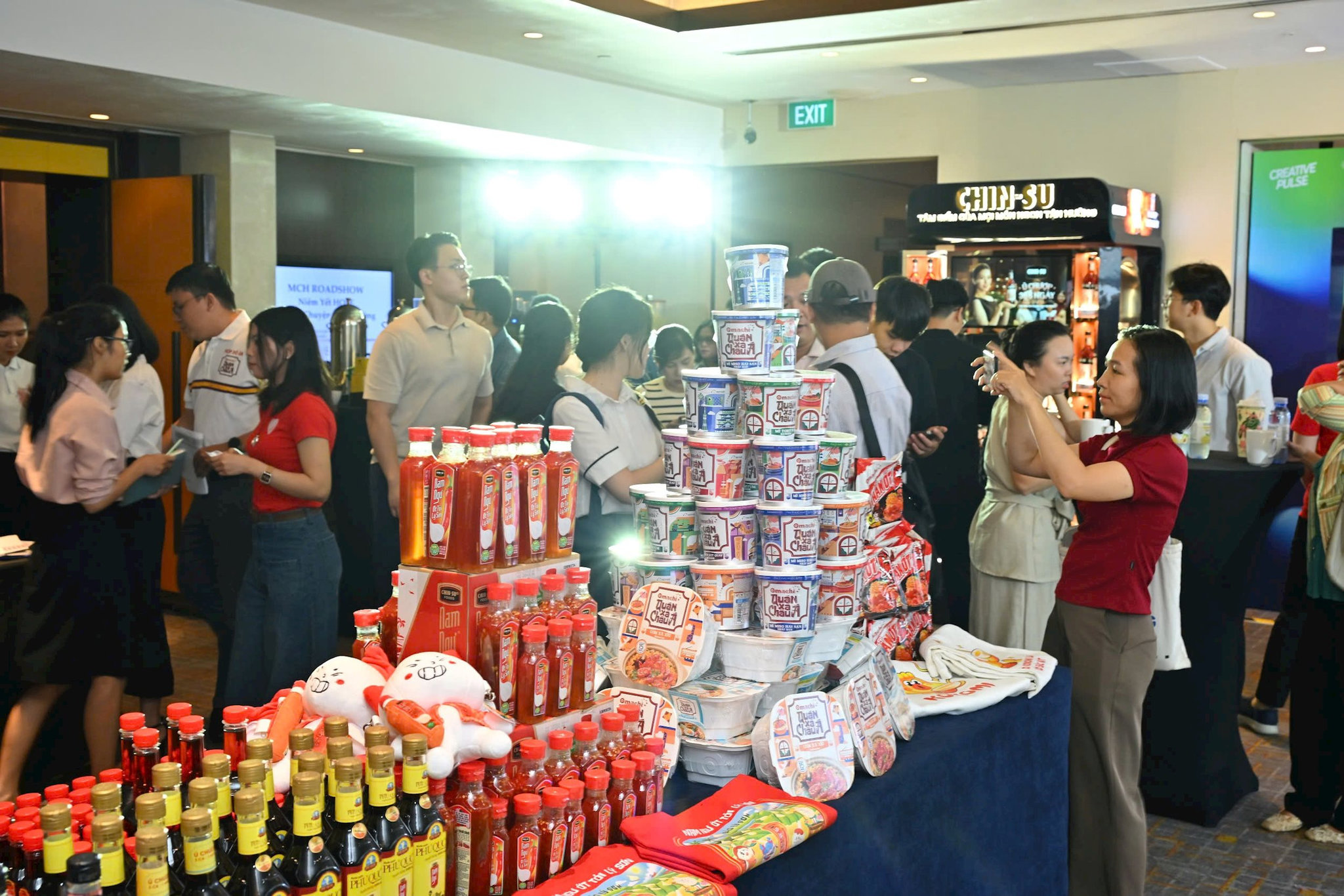 cac-san-pham-moi-trung-bay-tai-su-kien-roadshow-mch-.jpg