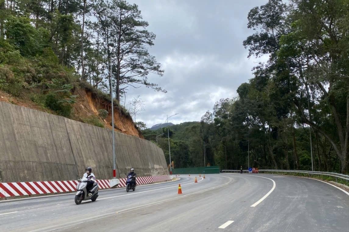 Lâm Đồng: Đèo Prenn vào Đà Lạt thông xe trở lại