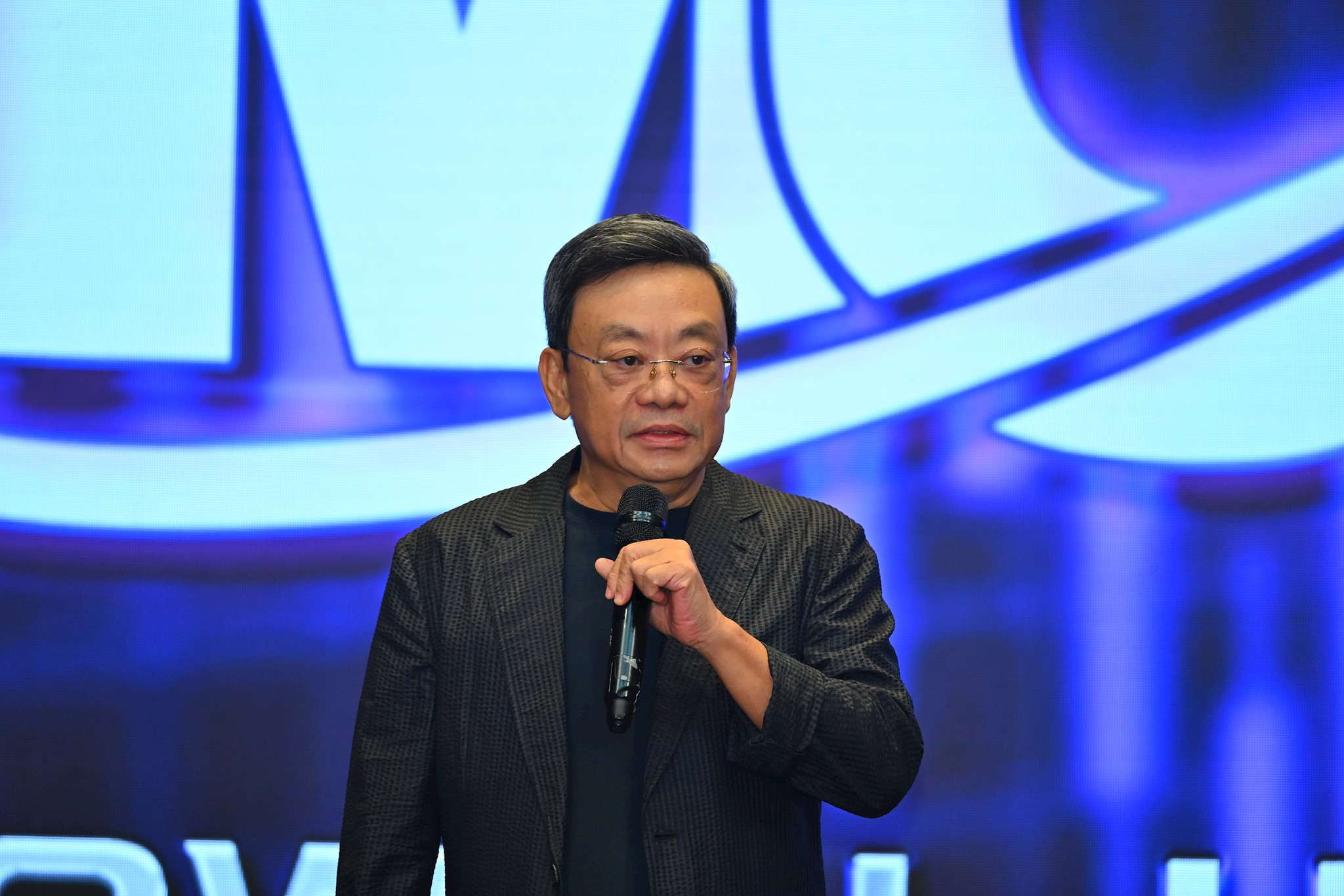 ong-nguyen-dang-quang-chu-tich-tap-doan-masan-xuat-hien-tai-su-kien-roadshow-mch.jpg.jpg