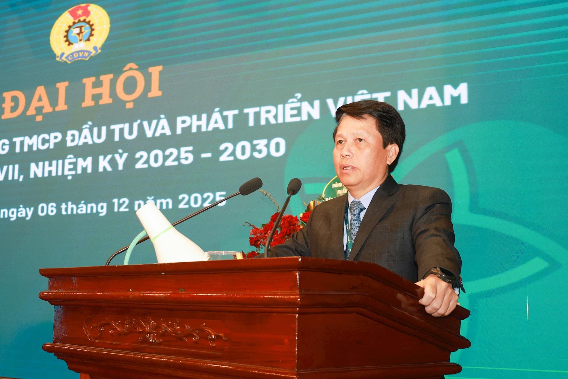 dong-chi-pham-tien-dung-phat-bieu-chi-dao-tai-dai-hoi.jpg