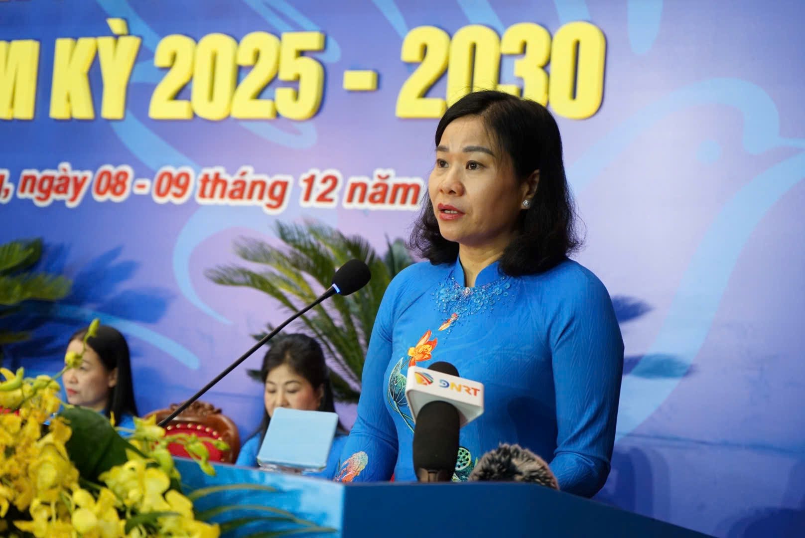 9-12-dh-phu-nu12.jpg