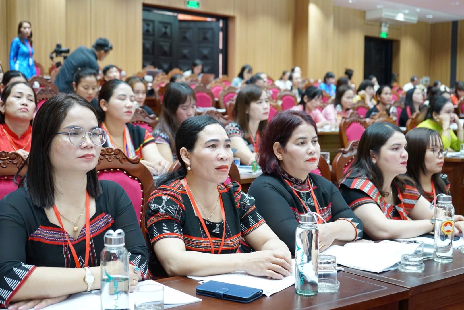 9-12-dh-phu-nu9.jpg