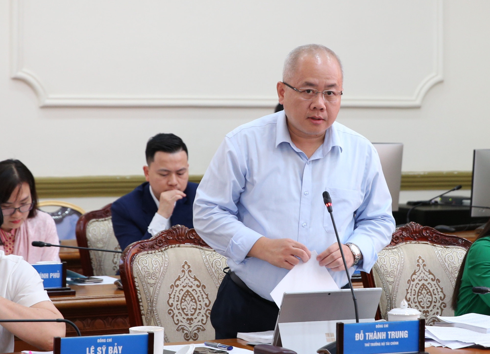 Đẩy mạnh tháo gỡ khó khăn, vướng mắc cho các dự án, không hợp thức hóa các sai phạm- Ảnh 3.