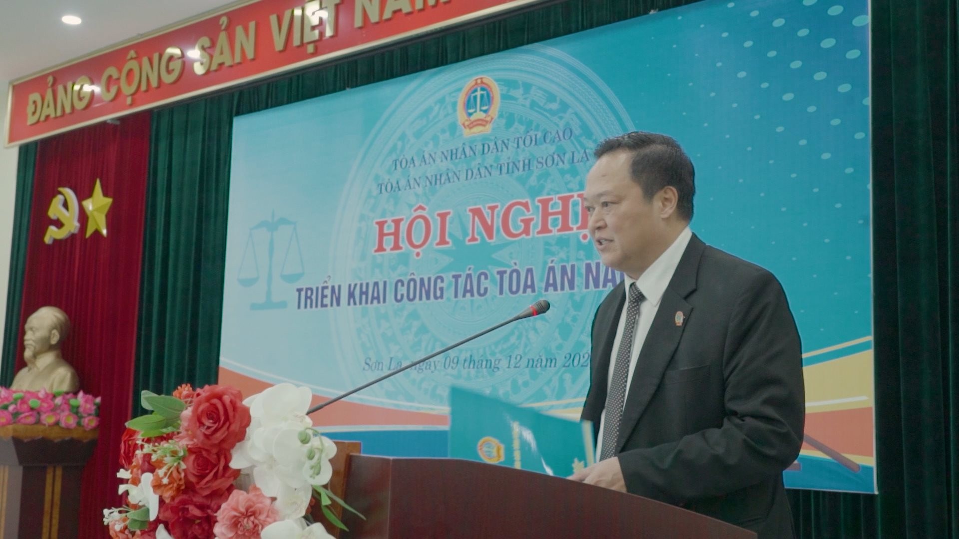 chanh-an-phat-bieu.jpg