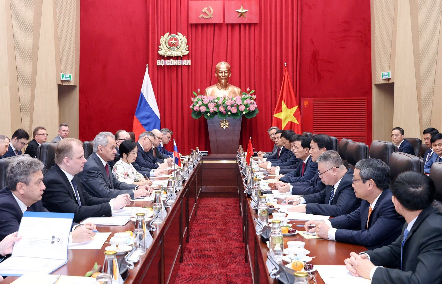 quang_canh_hoi_dam.jpg