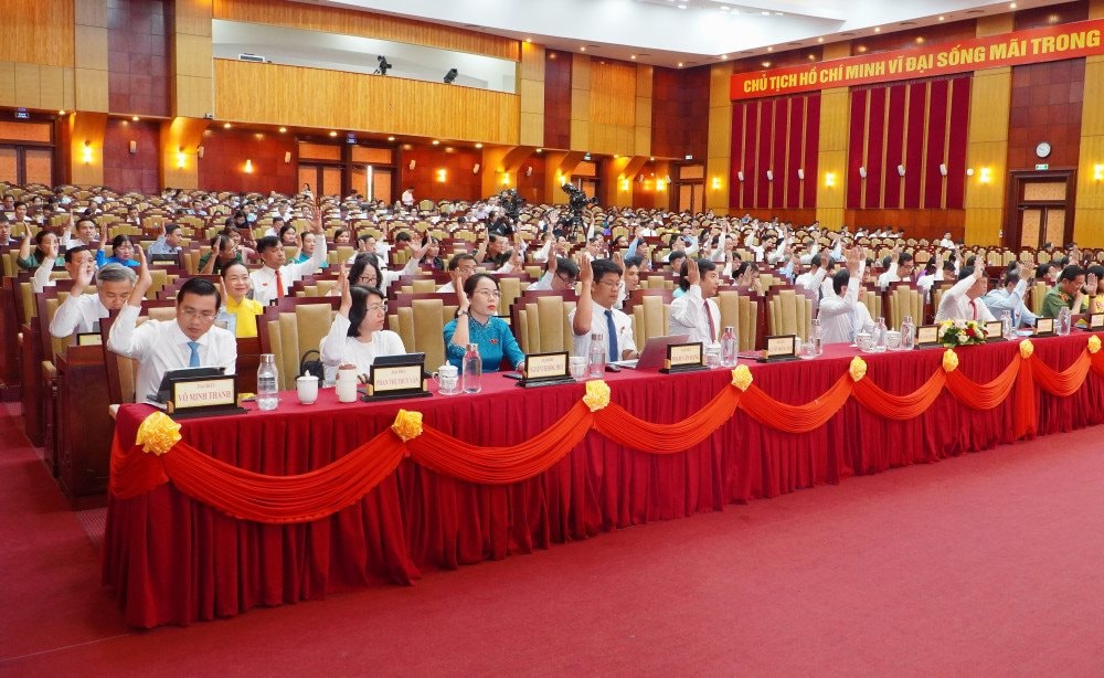 10_12_2025-web-ky-hop-thu-7-hdnd-tinh-tay-ninh-thong-qua-46-nghi-quyet00002.jpg