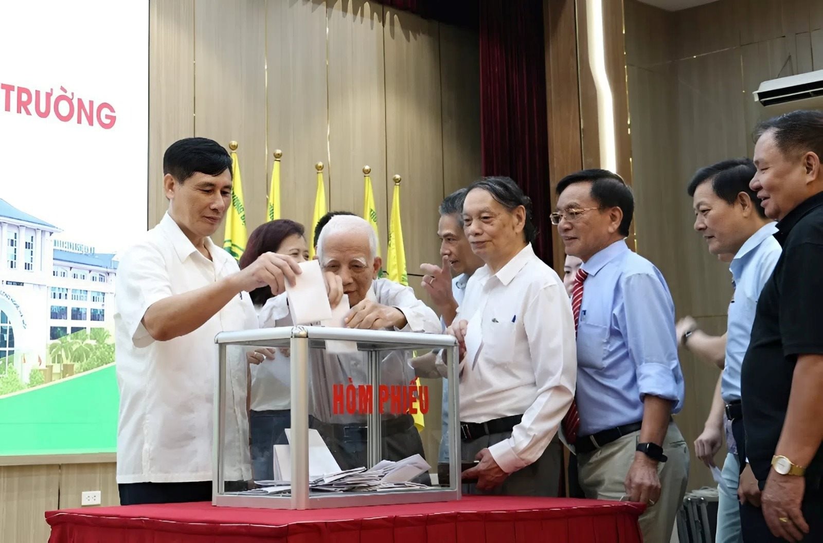 1truong-kdcnhn.jpg