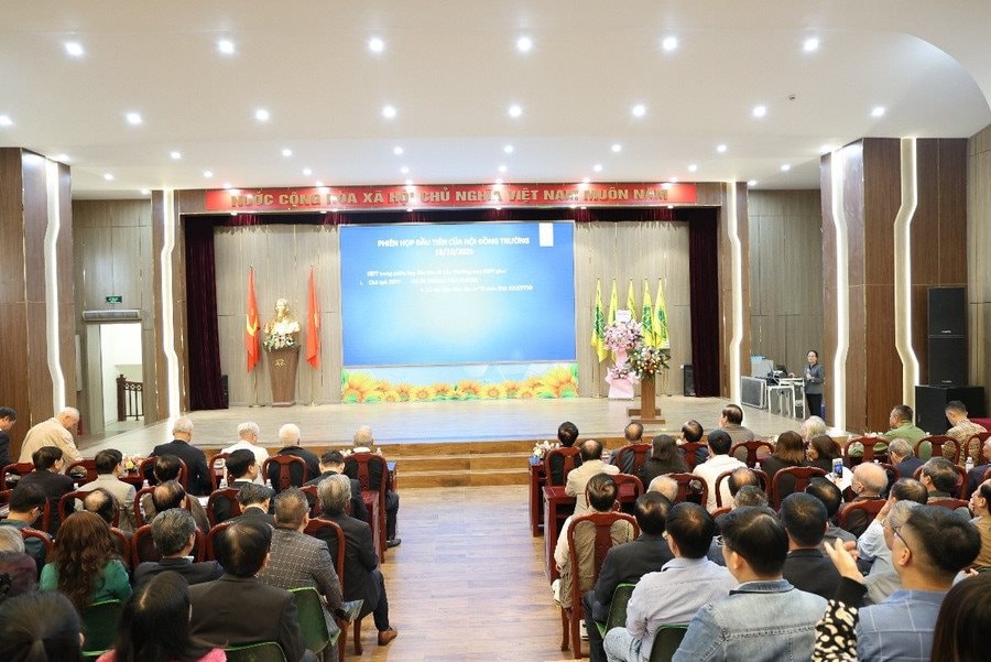 2truong-kdcnhn.jpg