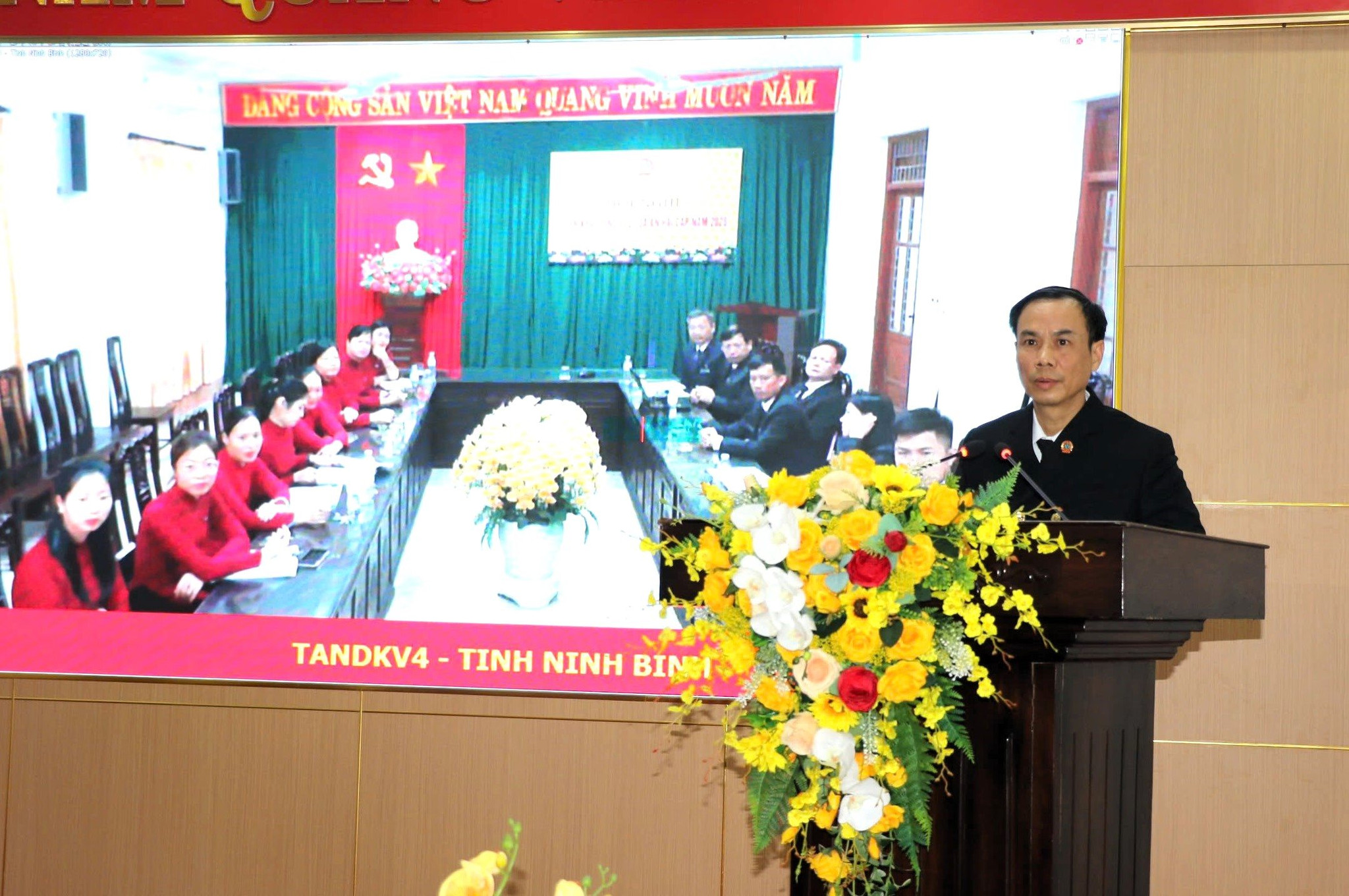 hoi_nghi1.jpg