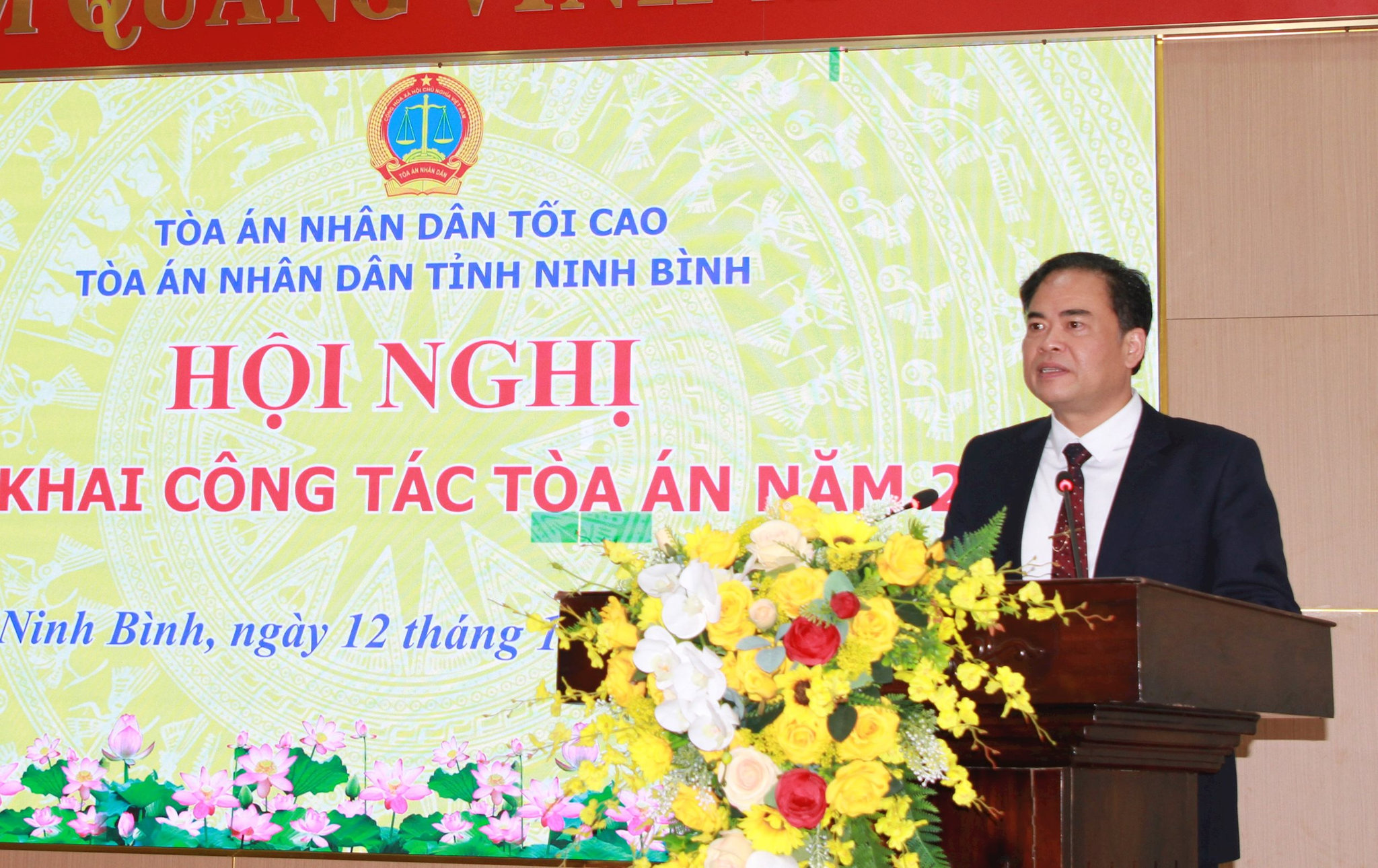 hoi_nghi14.jpg