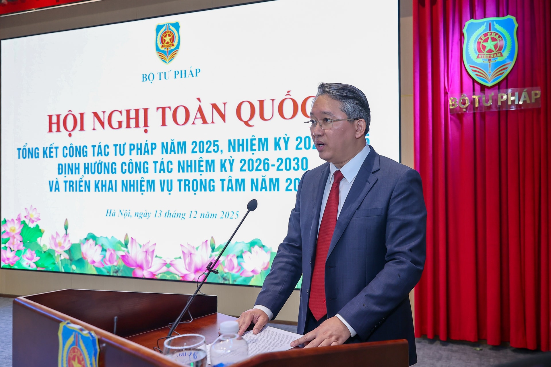 Thủ tướng: Chuyển từ 