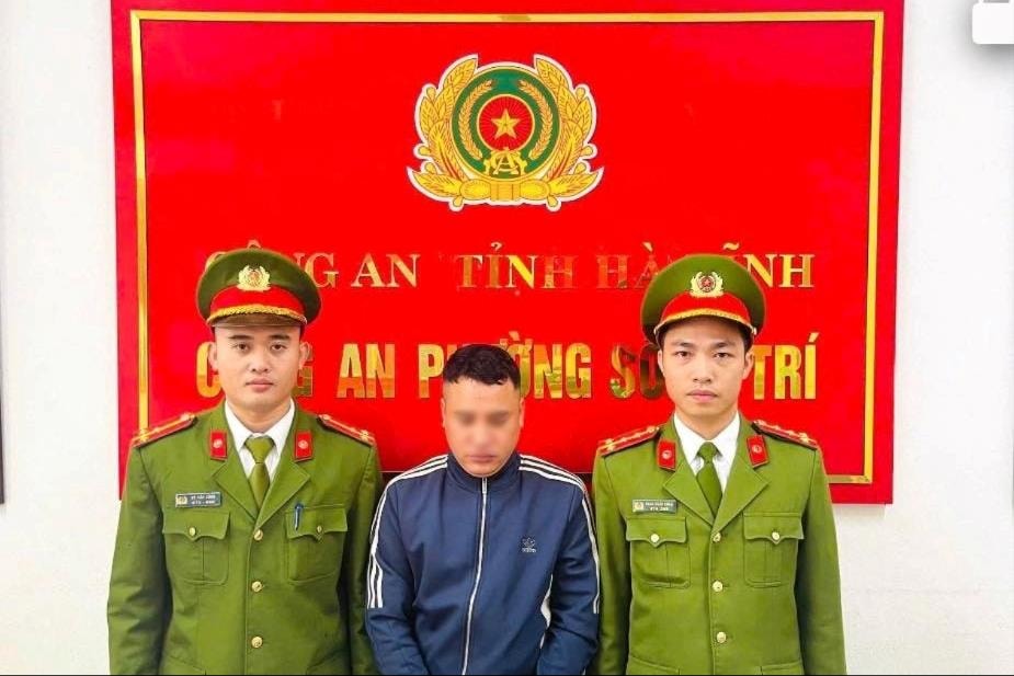 Bắt đối tượng đập phá quán karaoke