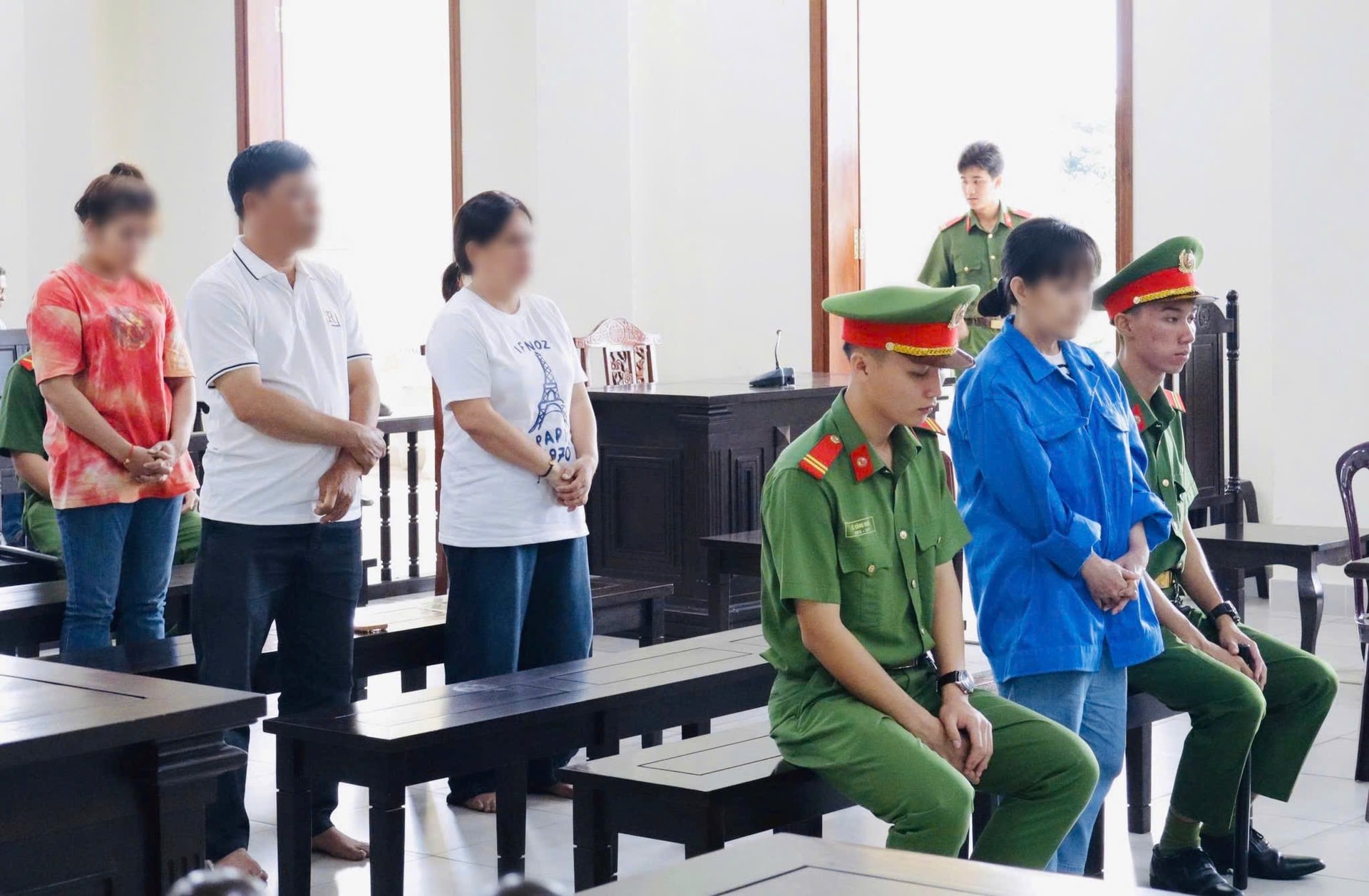 Hàng chục người sập bẫy xuất khẩu lao động “nhanh”