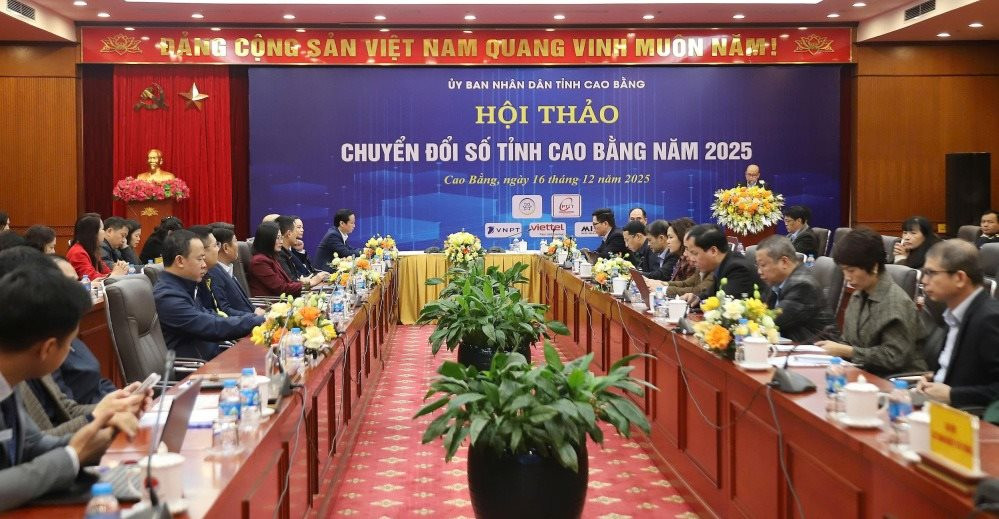 151744_151724_hoi_thao_cds_toan_canh_12495816_14153416.jpg