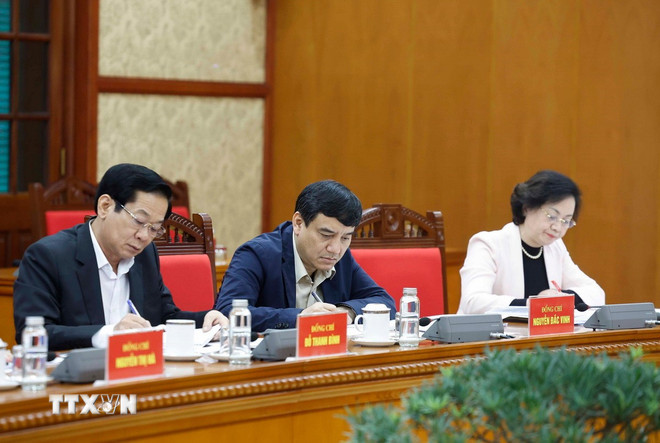 Các đại biểu tham dự. (Ảnh: Thống Nhất/TTXVN) ttxvn-1612-tong-bi-thu-nguoi-co-cong-5.jpg