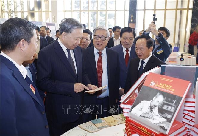 Tổng Bí thư dự Hội nghị toàn quốc triển khai nhiệm vụ năm 2026 của ngành Tuyên giáo và Dân vận- Ảnh 7.