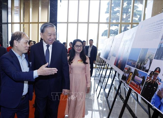 Tổng Bí thư dự Hội nghị toàn quốc triển khai nhiệm vụ năm 2026 của ngành Tuyên giáo và Dân vận- Ảnh 4.