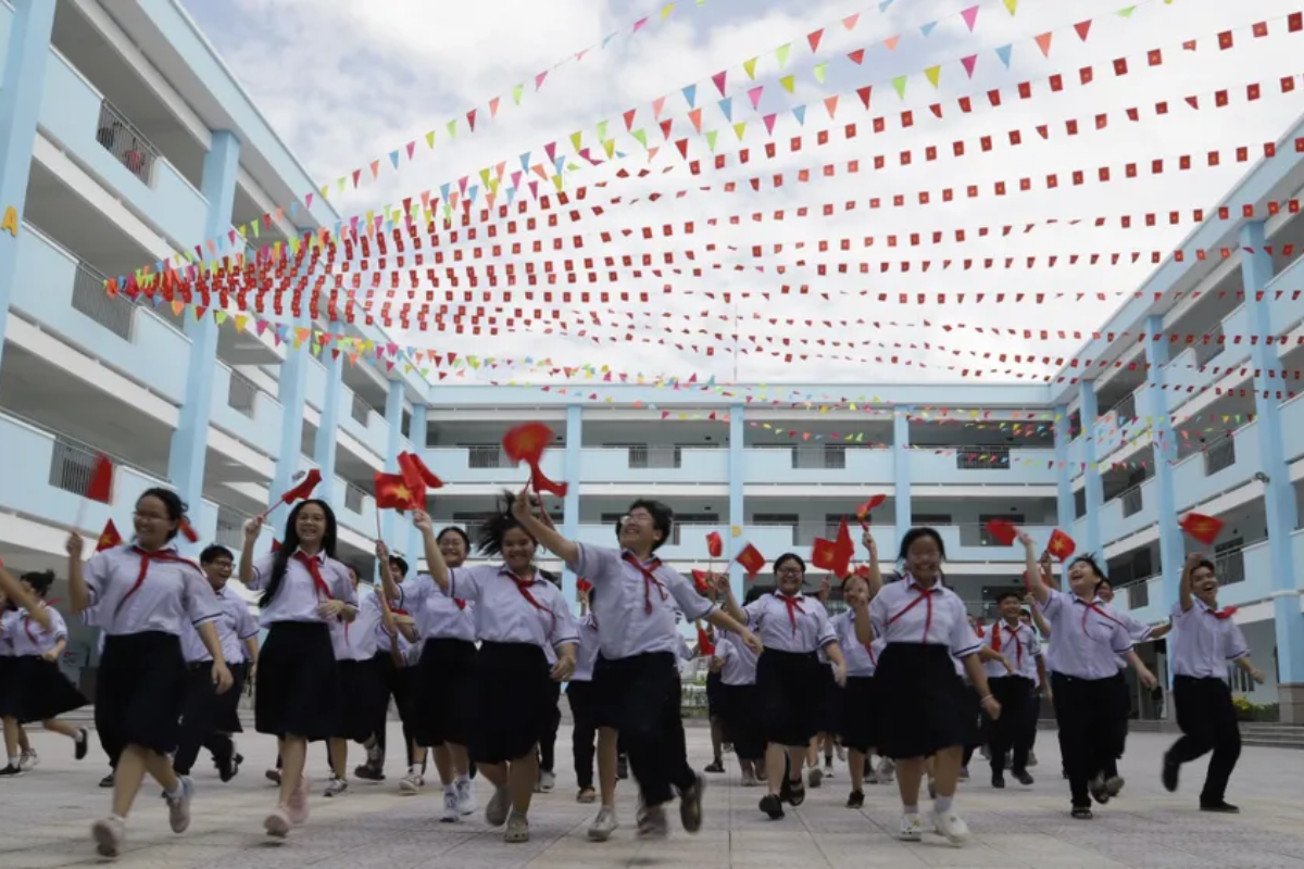 Không cắt giảm cơ học, lấy chất lượng giáo dục làm đích đến