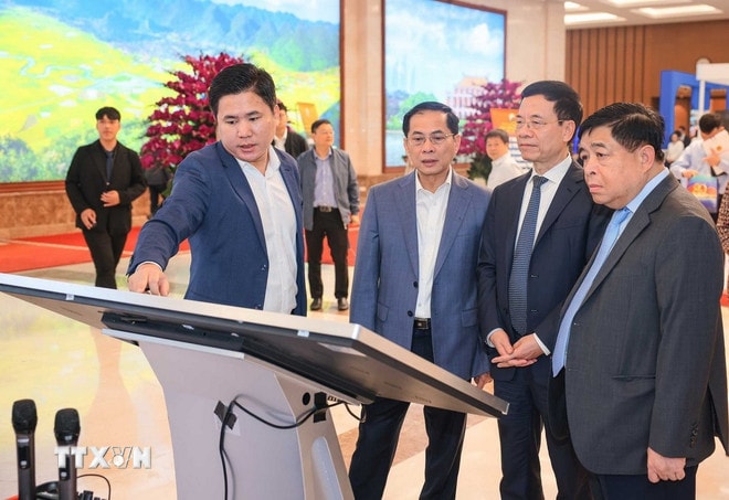 ttxvn-2012-thu-tuong-dien-dan-kinh-te-so-3.jpg
