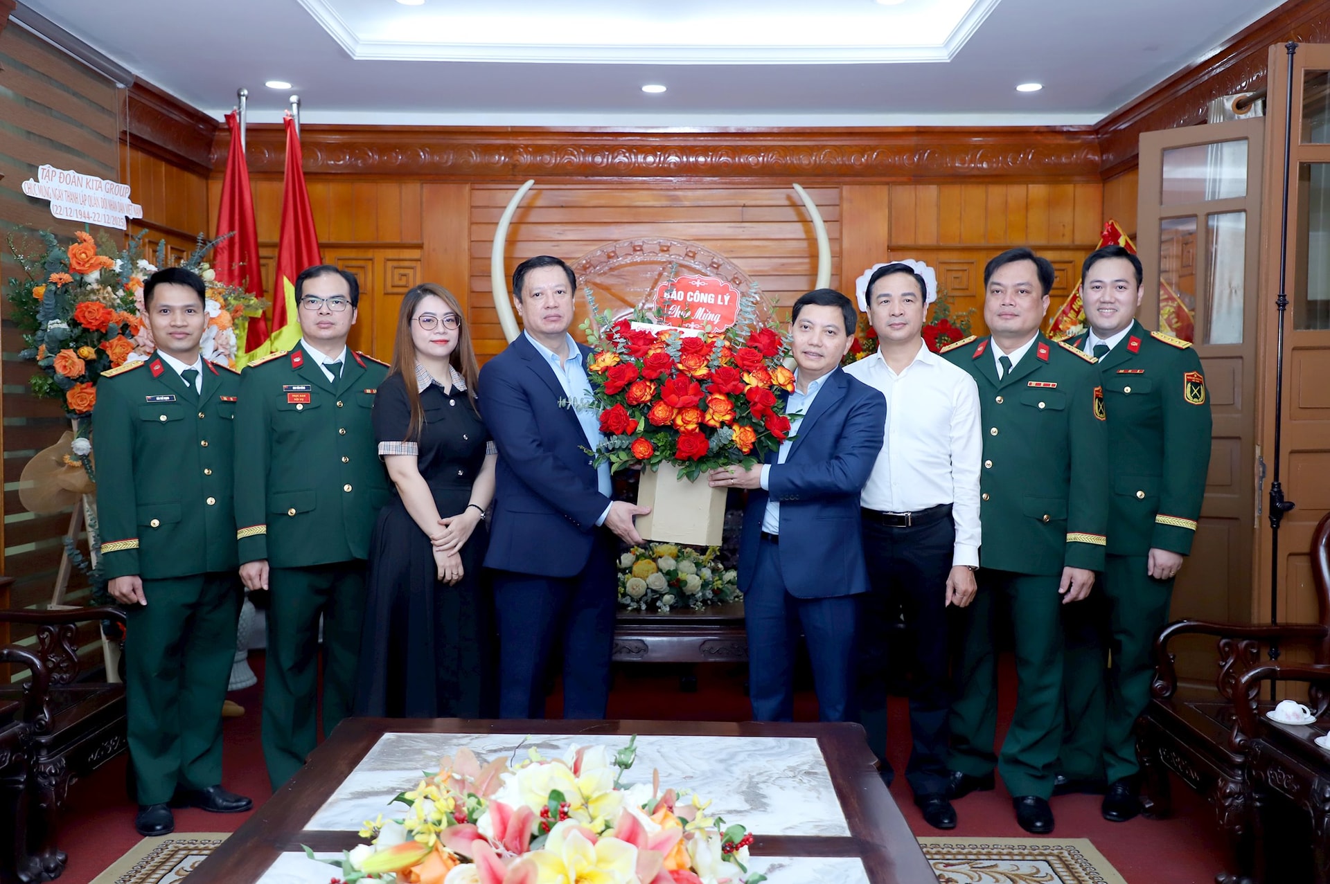 Lãnh đạo Báo Công lý chúc mừng Tòa án Quân sự Trung ương nhân ngày 22/12