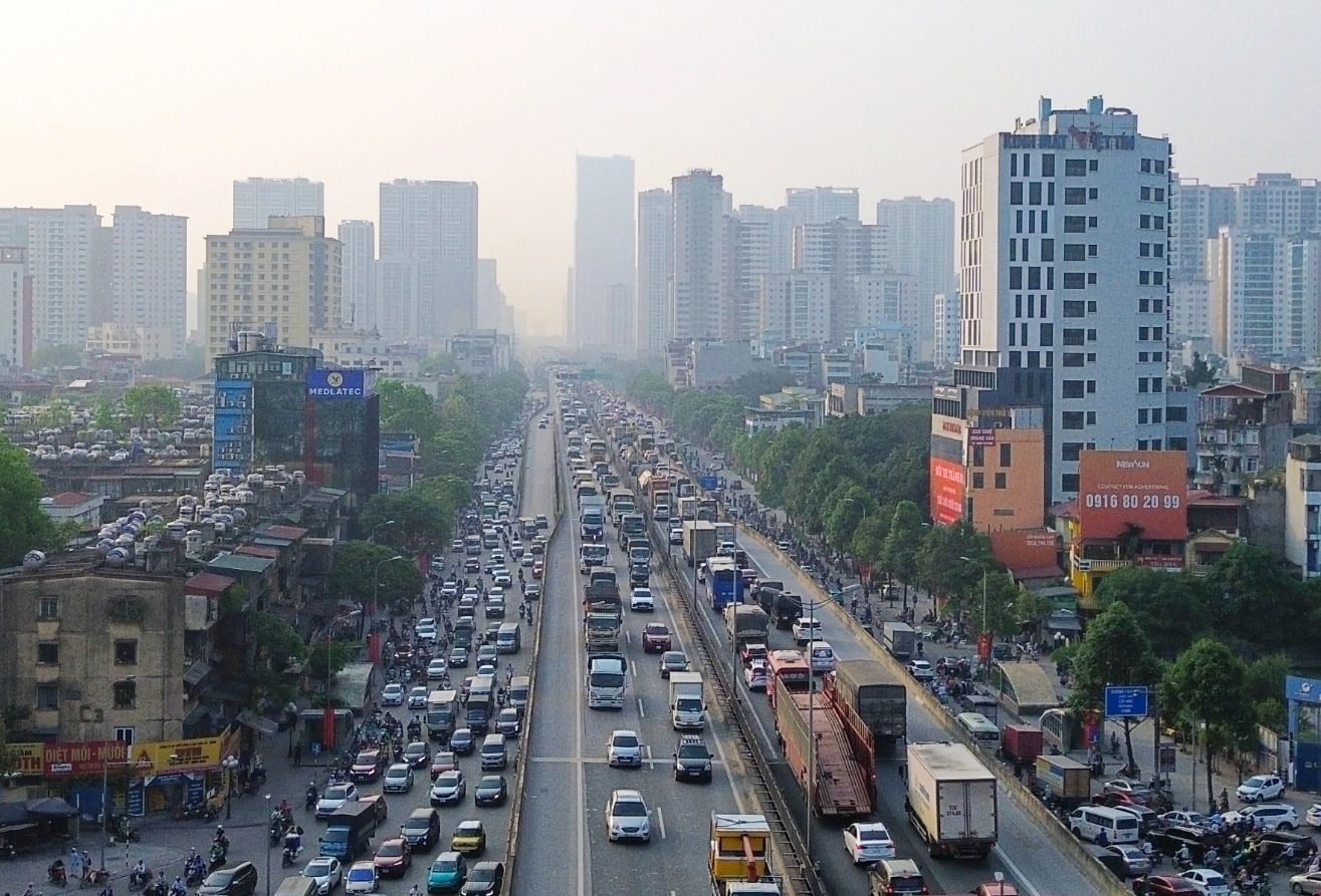 Hà Nội thí điểm hạn chế ô tô tải trên 10 tấn, xe container theo khung giờ vào Vành đai 3