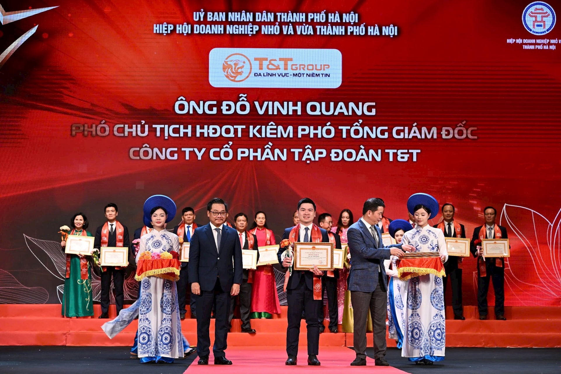 gen-h-z7355877906487_ada304983bbc3cfb1f0b6c196c0b4b0e.jpg