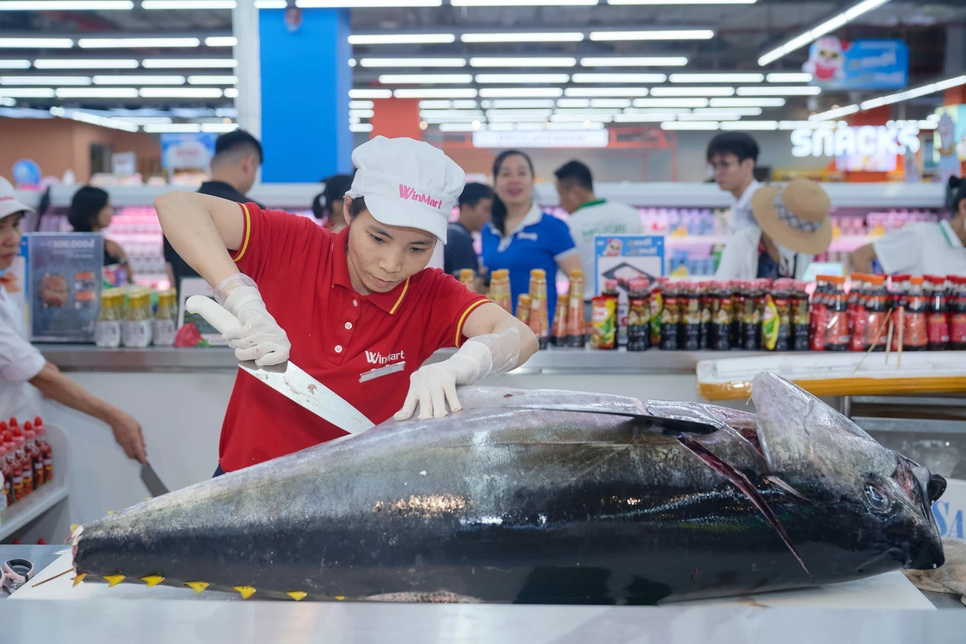 hai-san-tuoi-duoc-so-che-ngay-tai-sieu-thi-winmart-0901.jpg