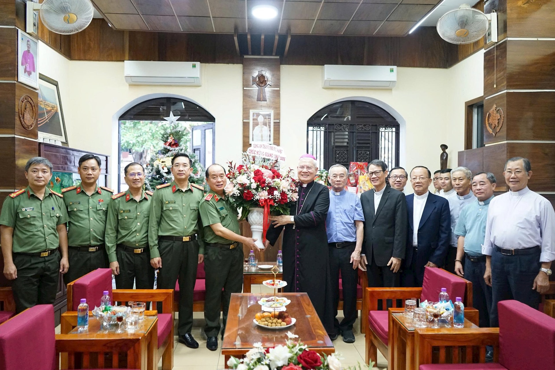 24-12-tham-gs9.jpg