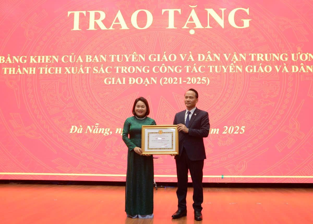 24-12-tuyen-giao11.jpg