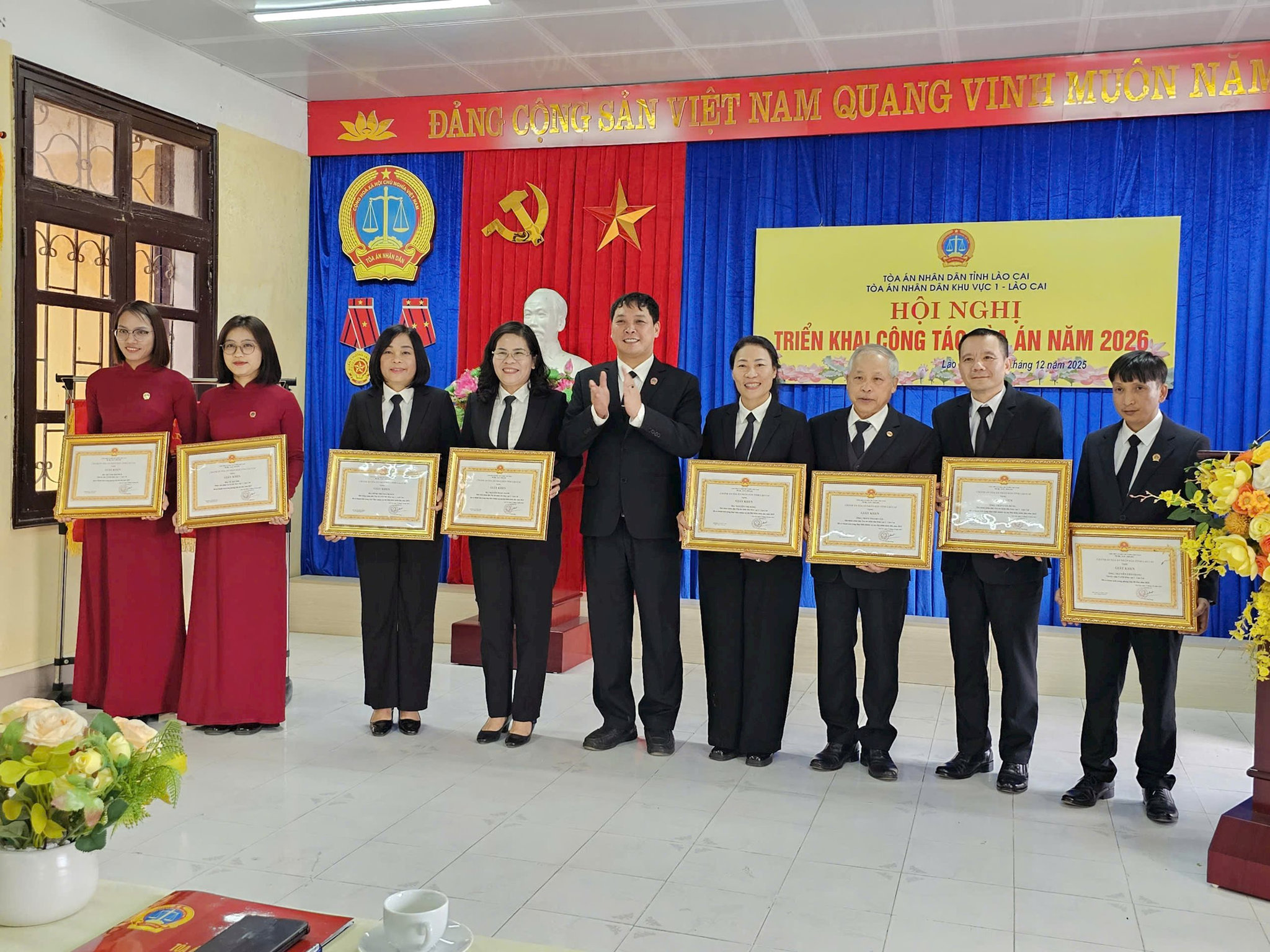 giay-khen.jpg