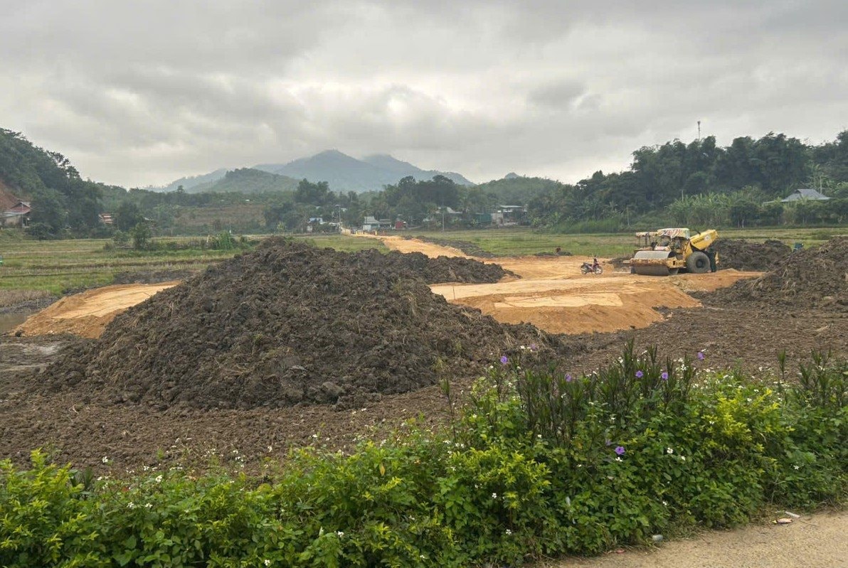 Đẩy nhanh thi công Dự án Trường nội trú liên cấp Tiểu học và THCS Tam Lư