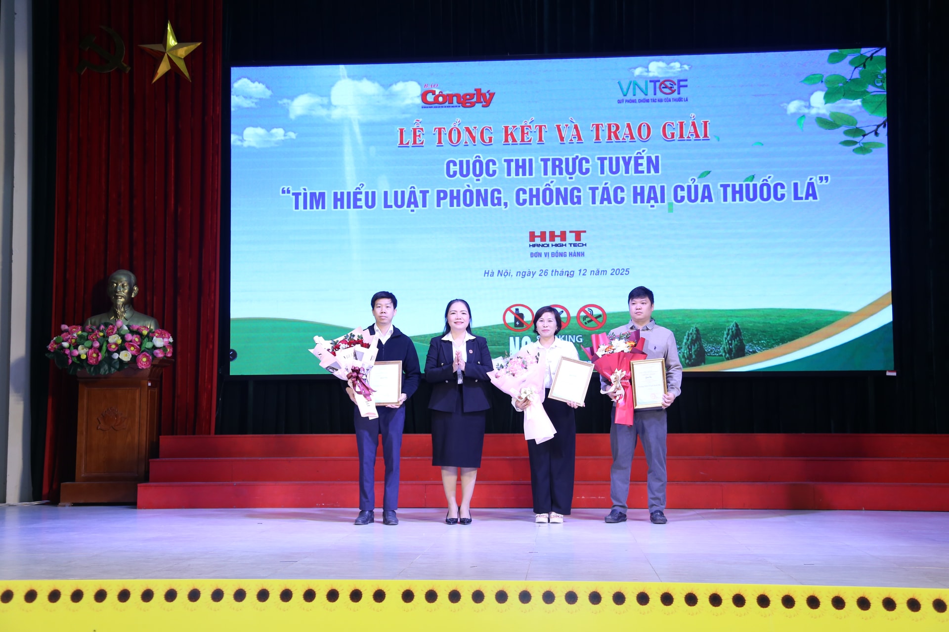 giai-nhi-tap-the.jpg