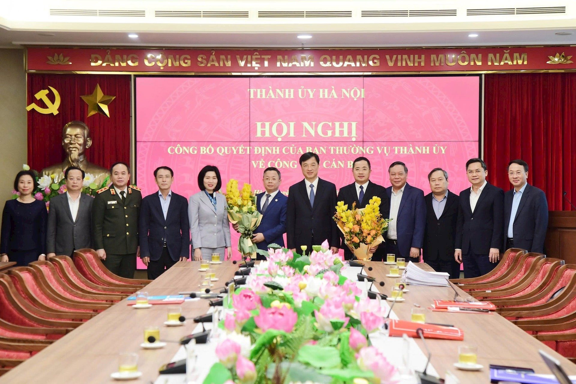 thanh-uy-ha-noi.jpg