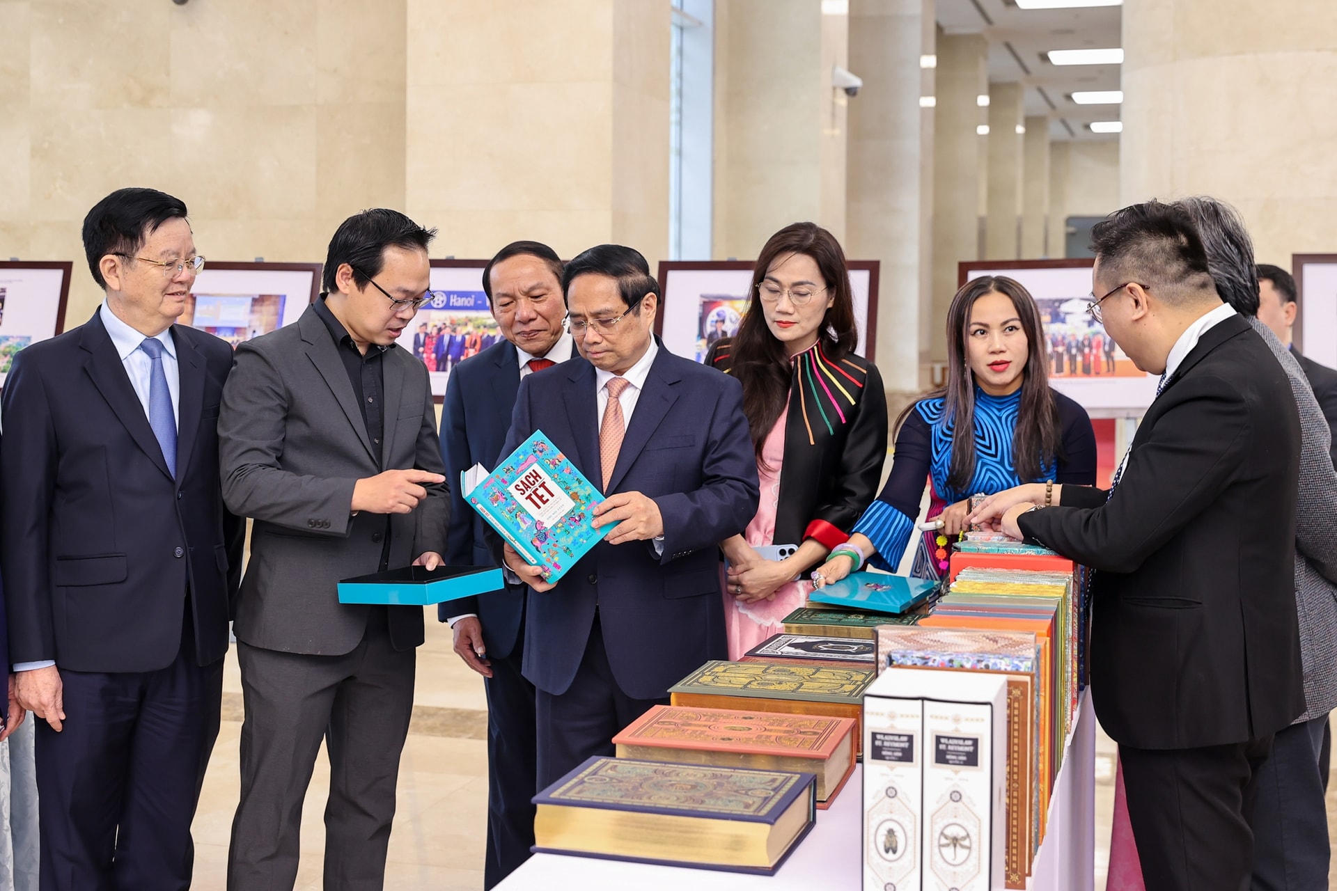 Thủ tướng: Trong kỷ nguyên mới, văn hóa vẫn là sức mạnh nội sinh, nền tảng tinh thần và động lực tăng trưởng- Ảnh 1.