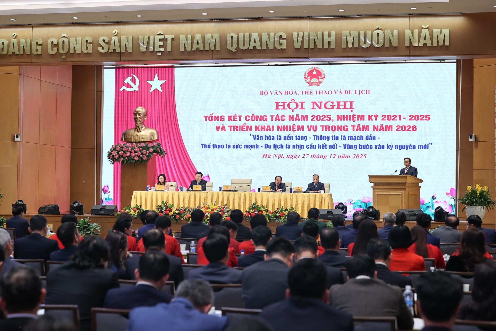 Thủ tướng: Trong kỷ nguyên mới, văn hóa vẫn là sức mạnh nội sinh, nền tảng tinh thần và động lực tăng trưởng- Ảnh 5.