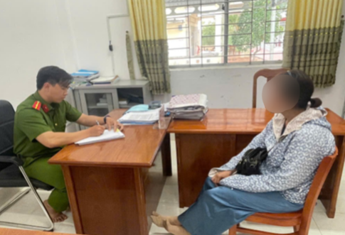 Xử phạt hành chính người phụ nữ báo tin giả