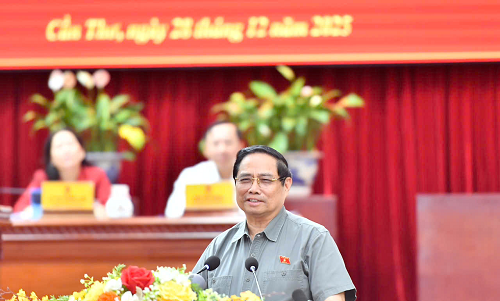 Thủ tướng tiếp xúc cử tri ngành giáo dục & đào tạo, ngành y tế Cần Thơ