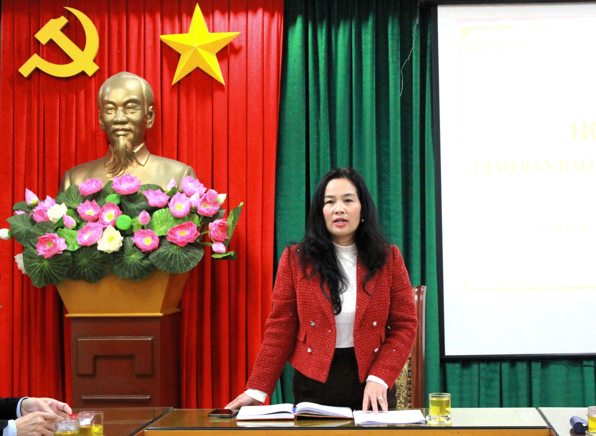 hoi_nghi4.jpg