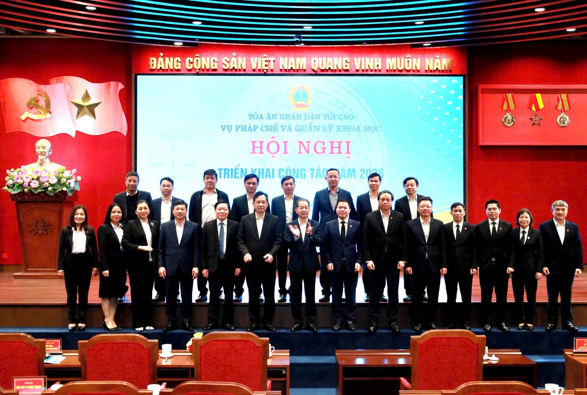 chup-anh-luu-niem.jpg
