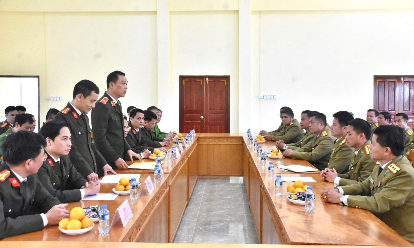 lao..jpg