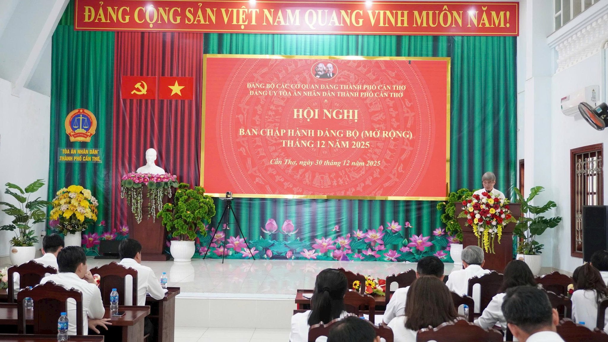quang-canh-hn.jpg