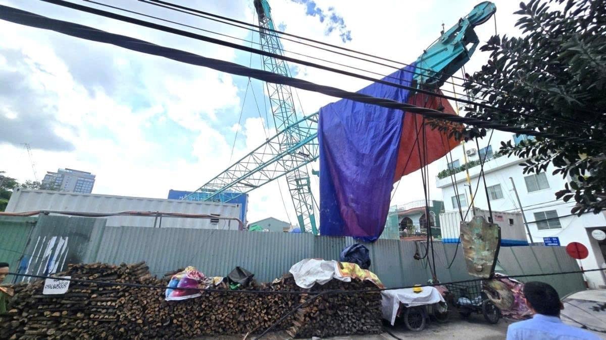 UBND phường báo cáo sự cố đổ cần cẩu tại dự án The One Tower