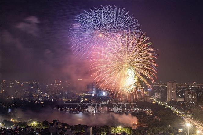 Ch&uacute; th&iacute;ch ảnh