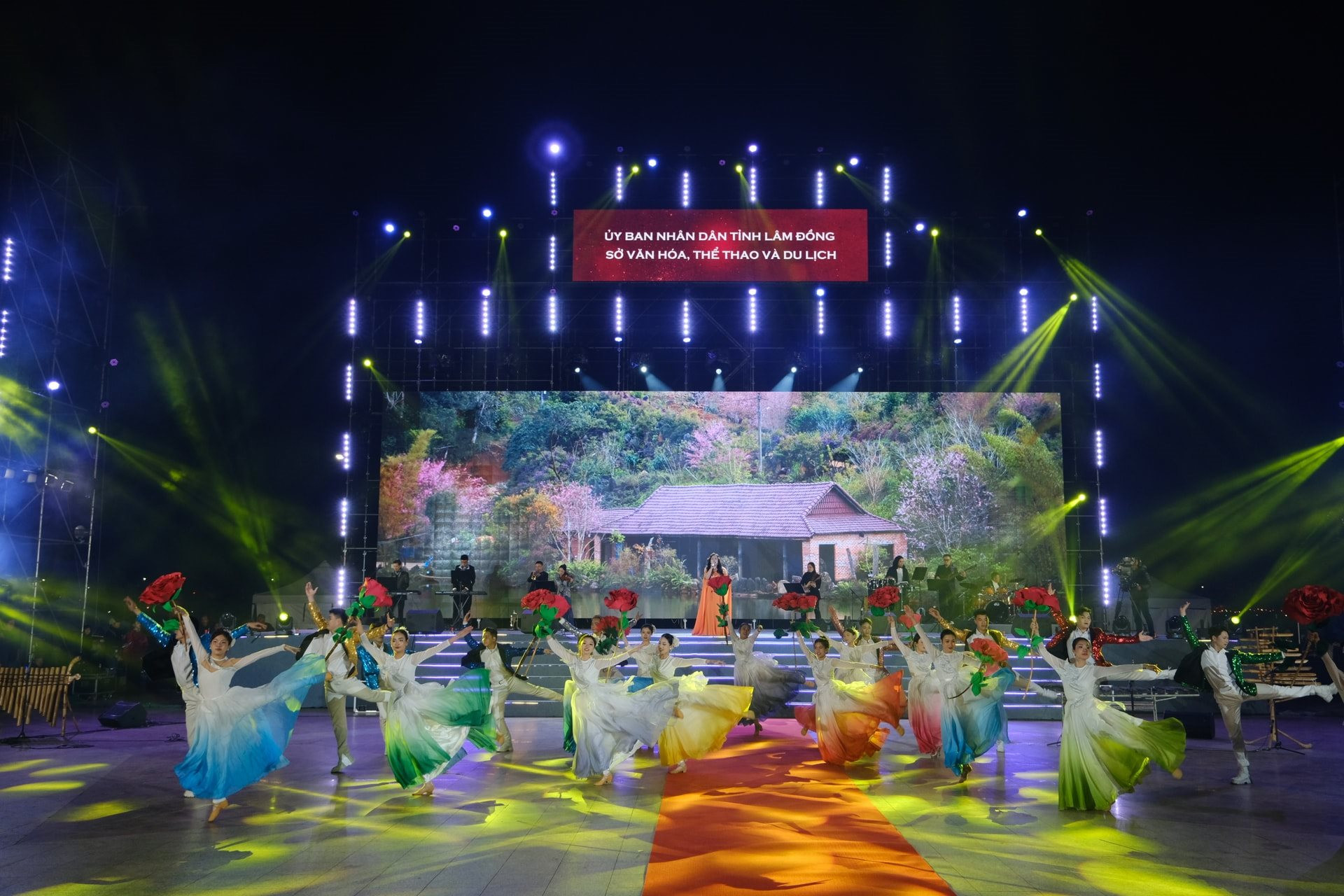 lam-dong-chao-nam-moi-2026-6.jpg