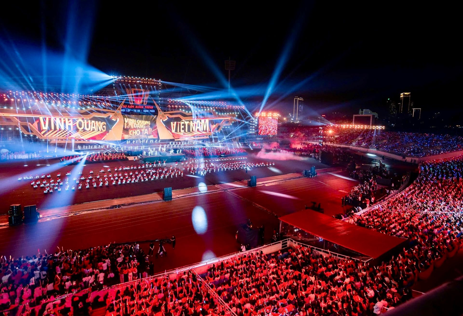 chuong-trinh-nghe-thuat-svd-my-dinh.jpg